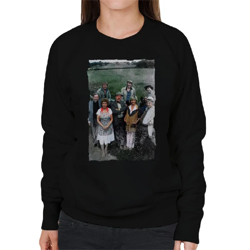 Price Drop TV Times A Selection Of Characters From Emmerdale Farm 1978 Women's Sweatshirt