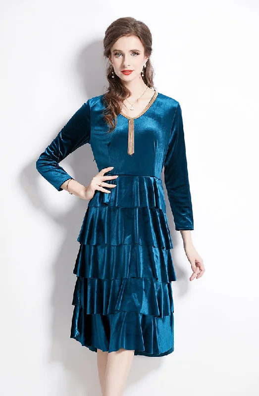 summer dressElegant Velvet Midi Dress V-neck with Ruffles