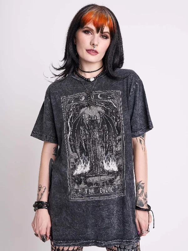 lace dressThe Devil Tarot T-shirt