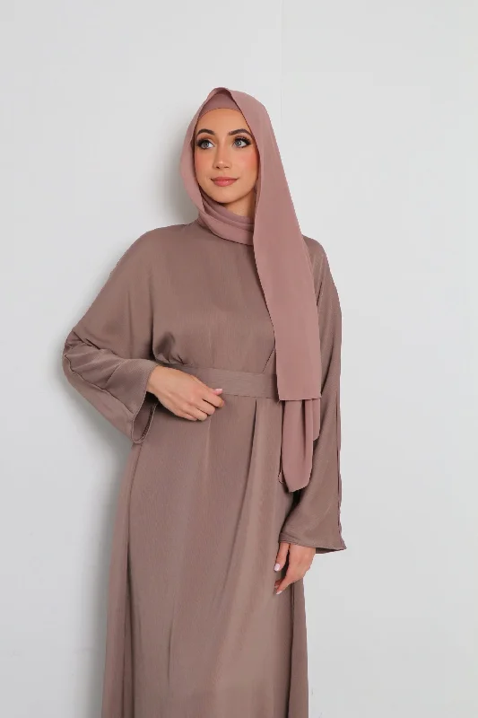 Bargain Bin Rhea Textured Essential Closed Abaya- Mink