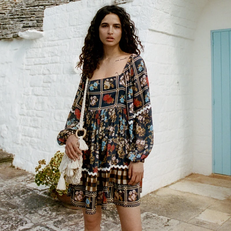 Bargain Blast Flora Tunic Dress 🛍️