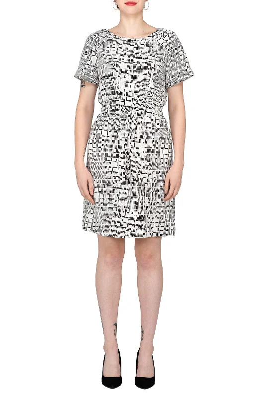 Closeout SCANDINAVIA-Short Sleeve Waist Drawstring Shift Dress