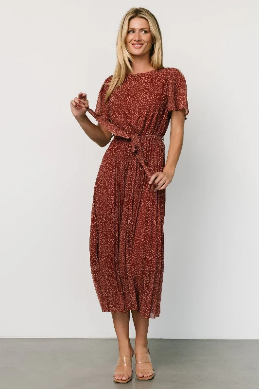 casual day dressPrim Pleated Dress | Dark Rust