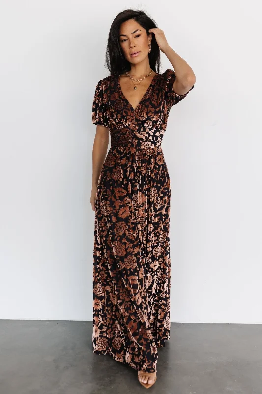 Act Fast Leslie Velvet Maxi Dress | Black + Bronze