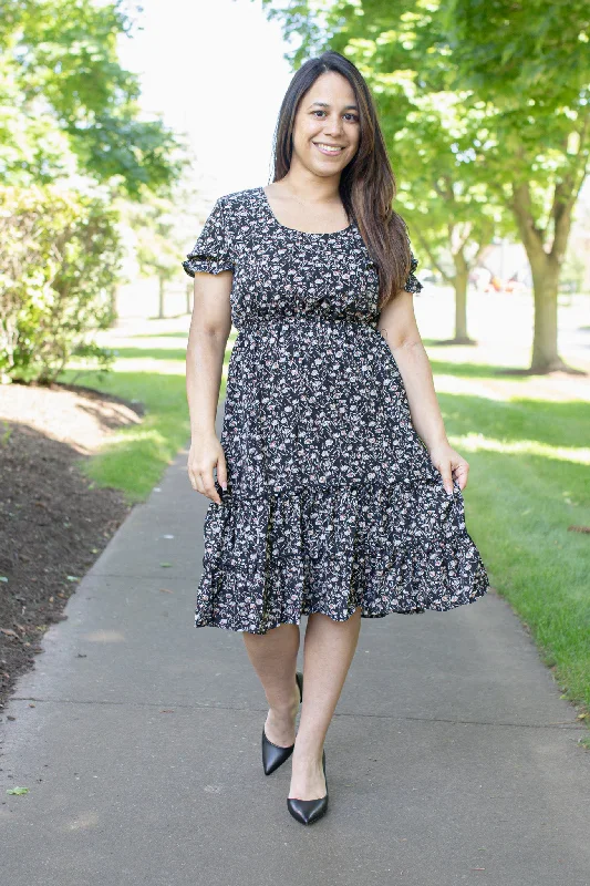 Best Seller The Renee in Black Hydrangea (FINAL SALE)