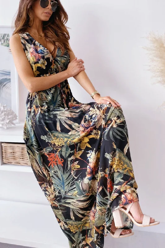 Price Slash Sleeveless V-neck Elastic Waist Fit&Flare Dress
