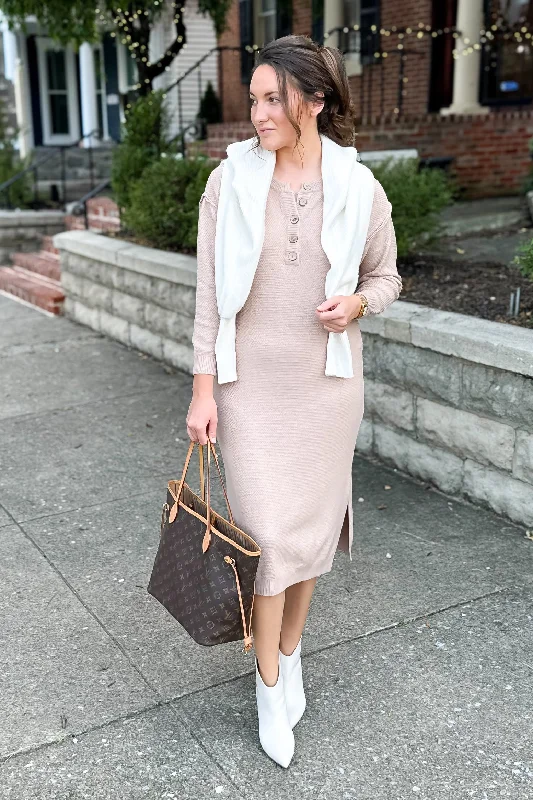 Deal Zone Kimber Midi Sweater Dress in Latte