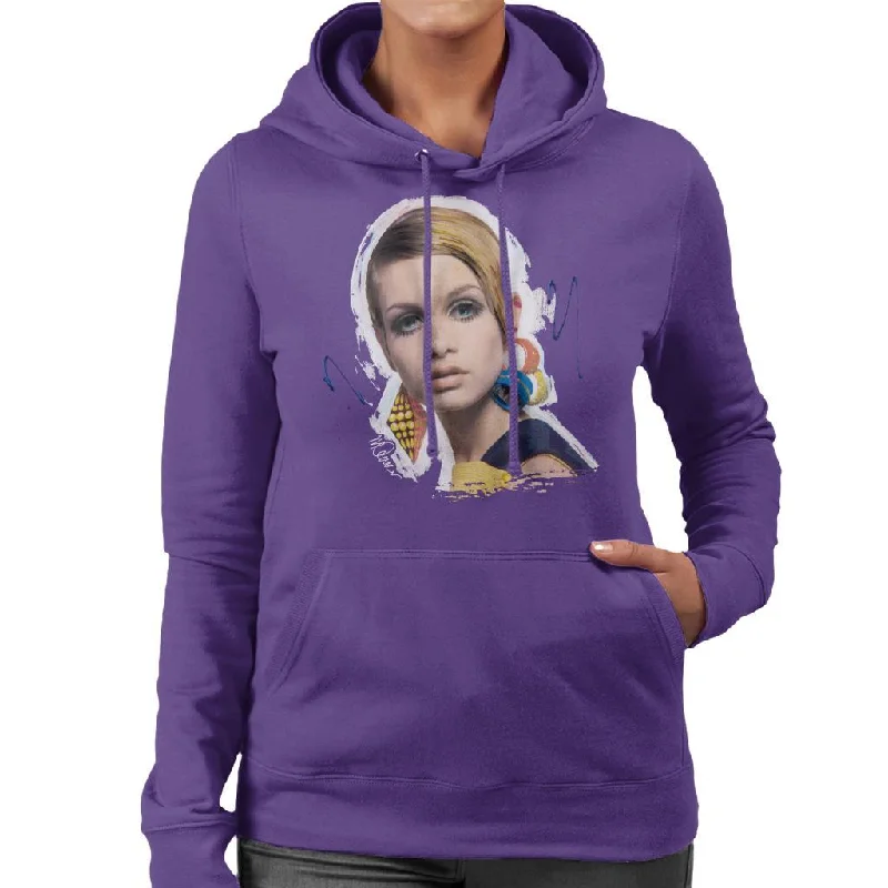 luxe gym hoodieSidney Maurer Original Portrait Of Twiggy Women's Hooded Sweatshirt