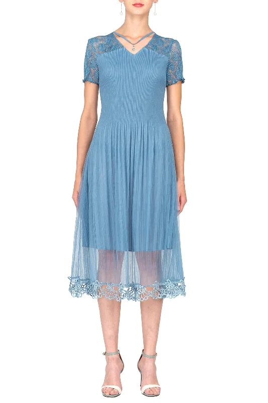 Price Break TWO PEARS-Short Sleeve Lace Accent Wrinkle Fit & Flare Dress