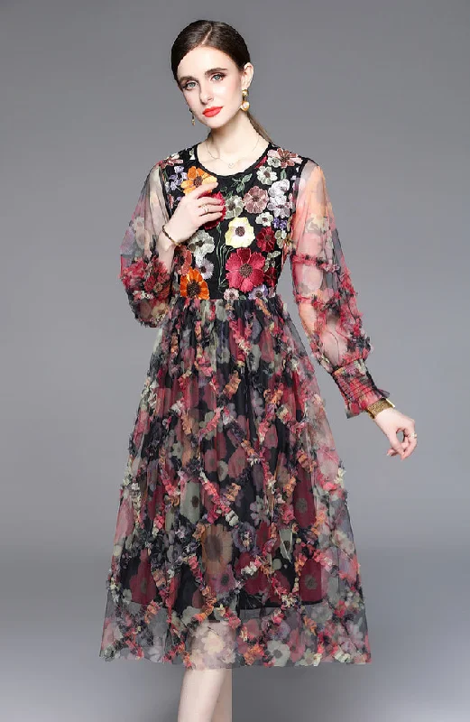 Quick Sale Women's Vintage  Embroidery Long Sleeve Round Neck Dress