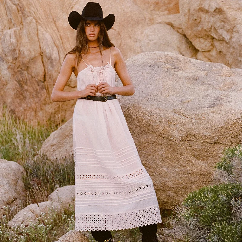 Instant Discount Love in the Afternoon Lace Maxi Dress