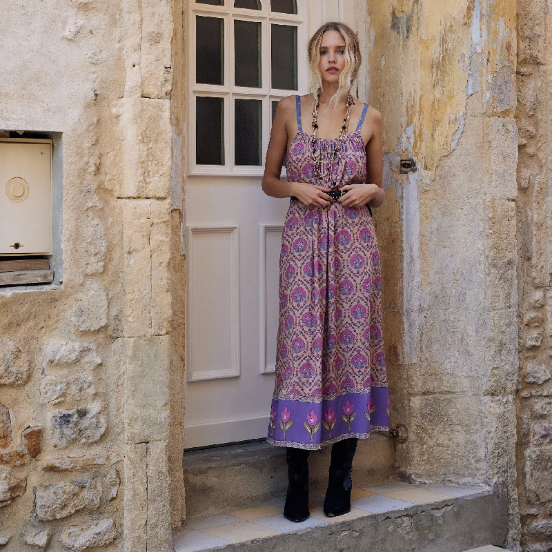 Today’s Deal Château Strappy Midi Dress