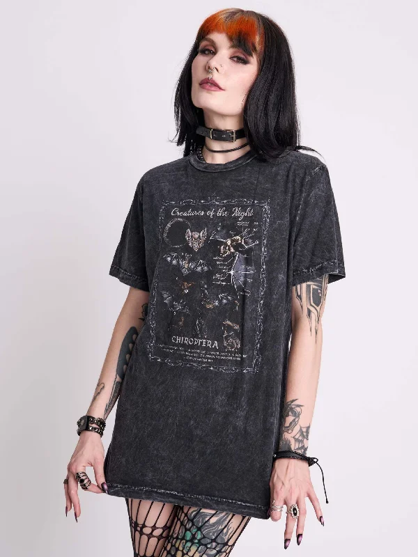 oversized dressBat's Anatomy T-shirt