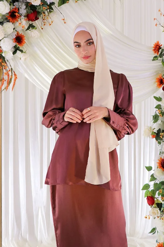 Super Bargain Aliya Satin Top- Rusty Pink