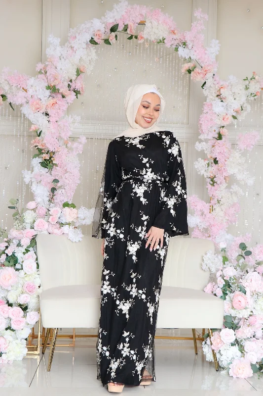 Special Discount Inara Embroidery Dress- Black
