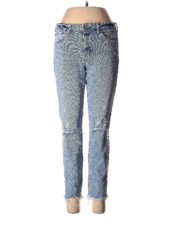 Deep Discounts Jeans