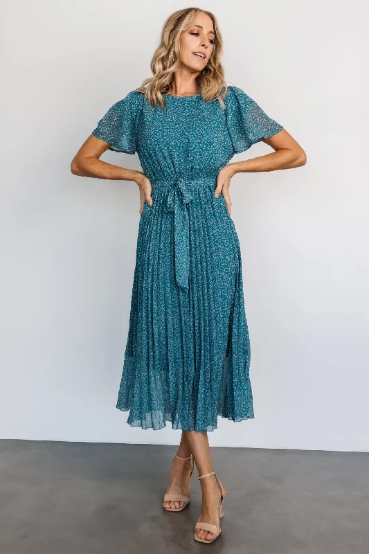 sleek dressPrim Pleated Dress | Persian Blue Print